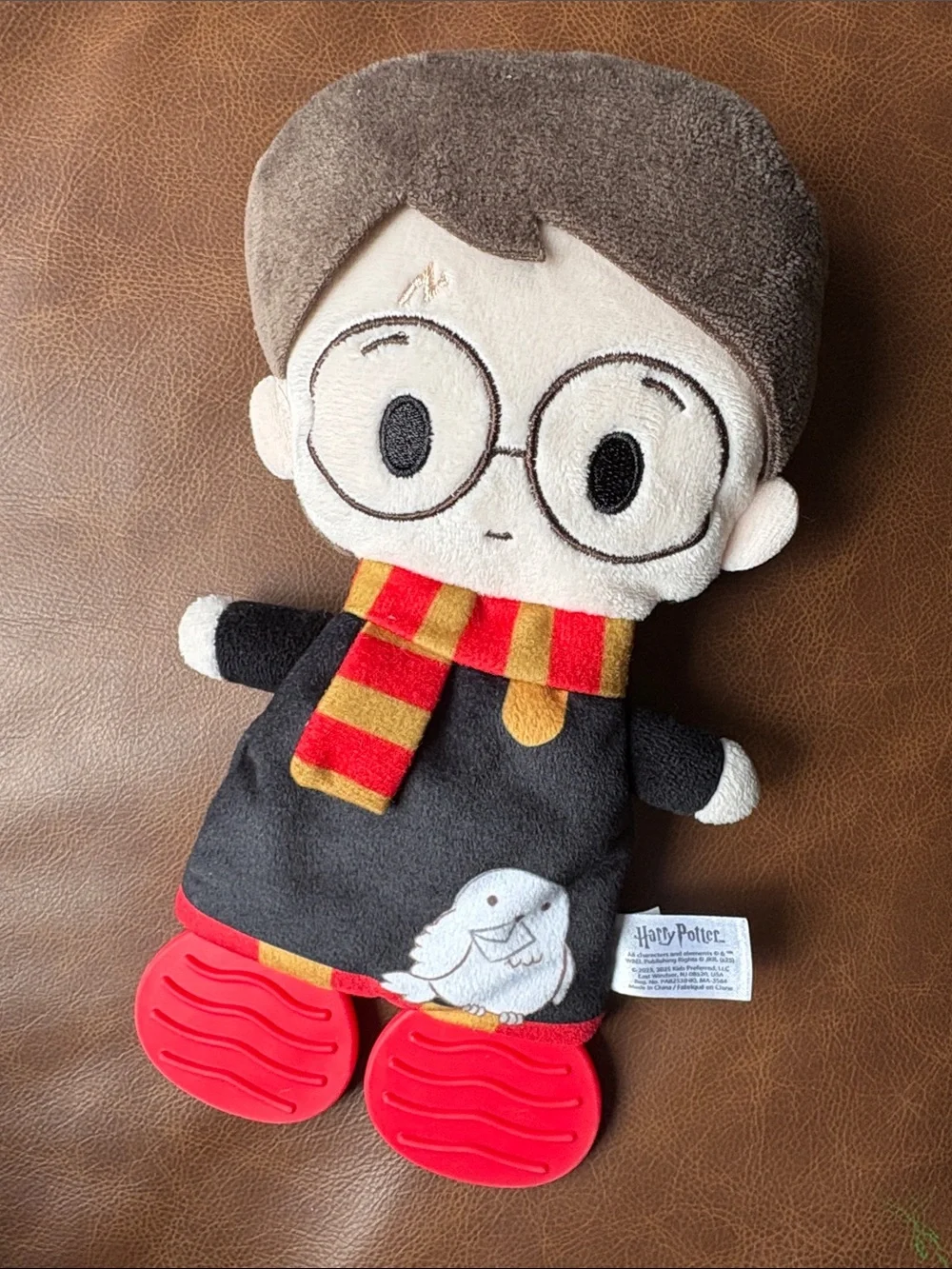 Warner Bros. Plush Hand Puppet in Black and Red